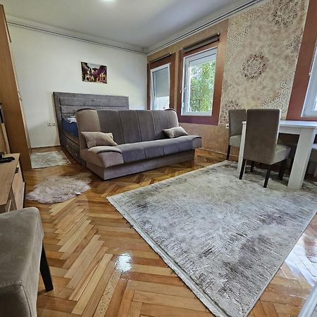 Aloha Apartment Novi Pazar Buitenkant foto