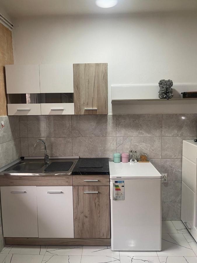 Aloha Apartment Novi Pazar Buitenkant foto