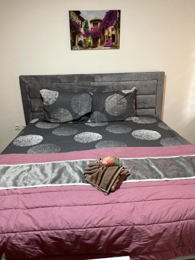 Aloha Apartment Novi Pazar Buitenkant foto
