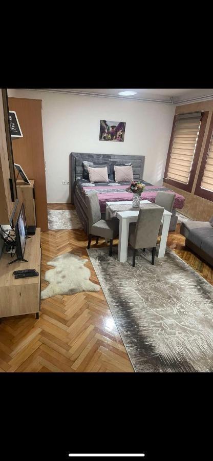 Aloha Apartment Novi Pazar Buitenkant foto